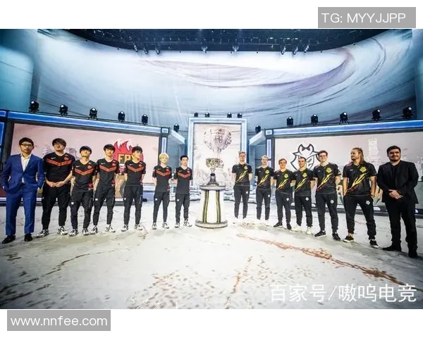 FPX战队崛起之路：从默默无闻到英雄联盟巅峰的奋斗纪实