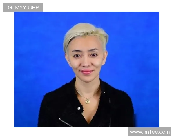 攀岩之路：张丽如何在高峰与挑战中塑造自我人生